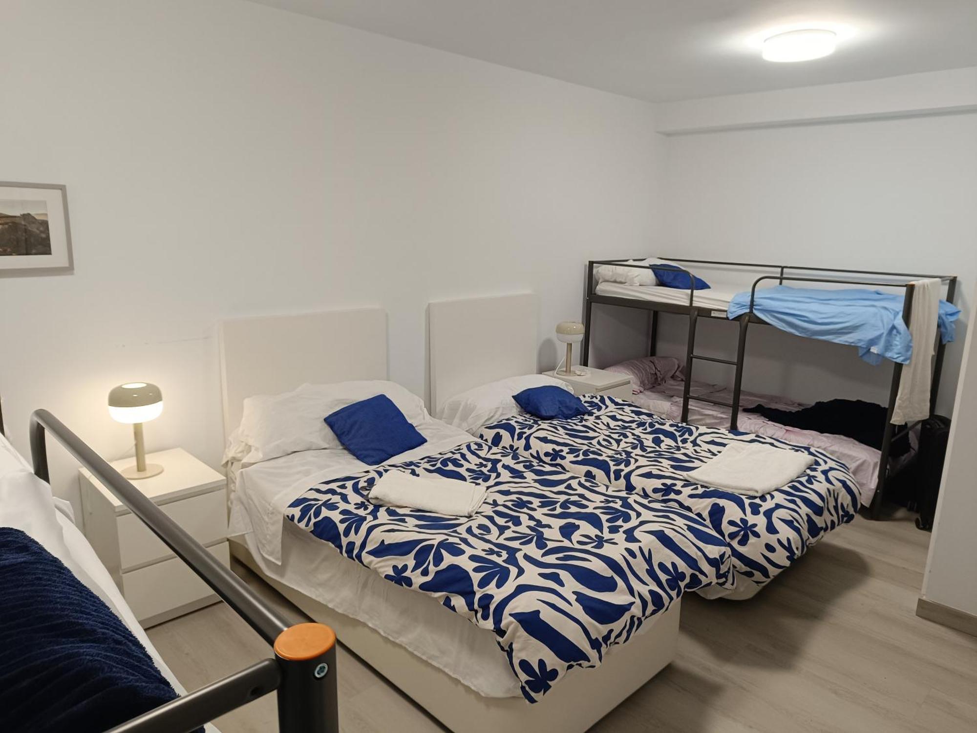 -Hostel Latimoamericano Masculino II Madrid Exterior photo
